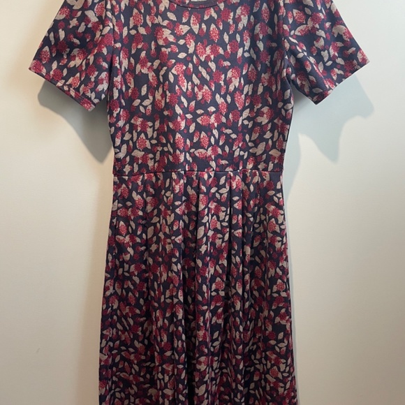 Fit and flare dress with pockets size L - Picture 2 of 3
